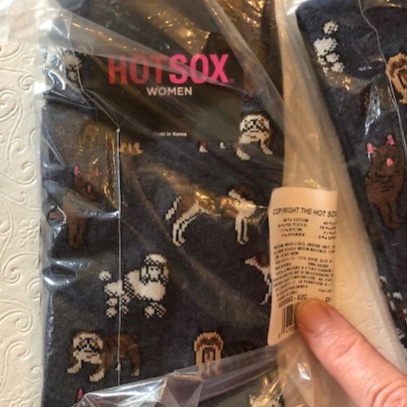 Dog Lovers Canine Socks Cards Treats Book NWT Set - Picture 4 of 11